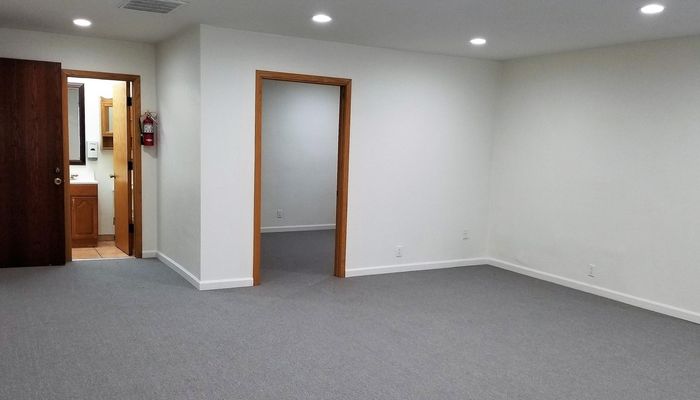 Office Space for Rent at 337 - 341 Washington Blvd Venice, CA 90292 - #6