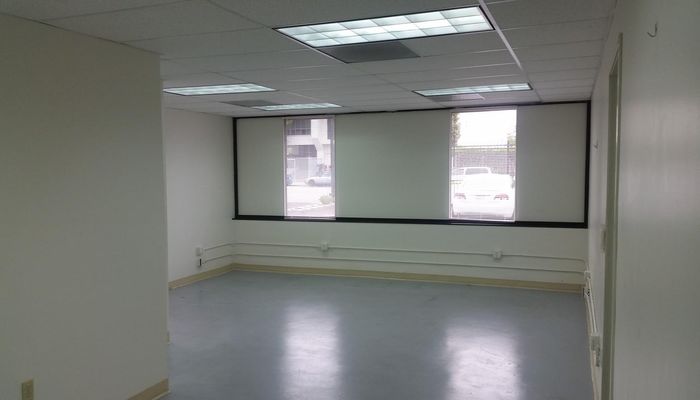 Warehouse Space for Rent at 10115 Canoga Ave Chatsworth, CA 91311 - #9