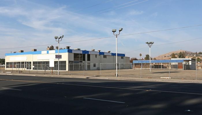 Warehouse Space for Rent at 320 W Henderson Ave Porterville, CA 93257 - #5