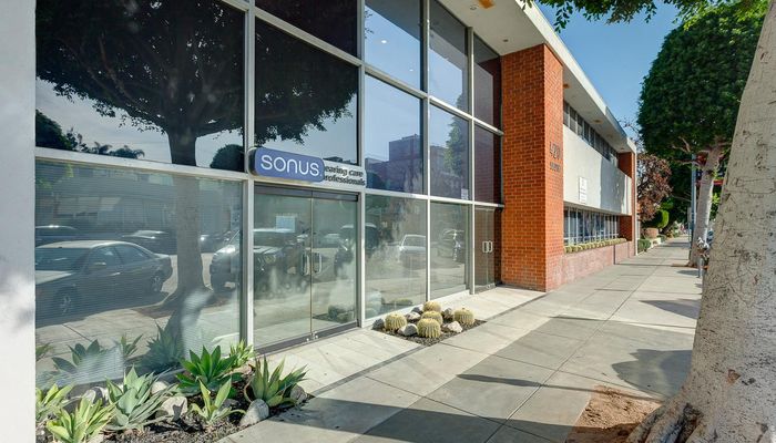 Office Space for Rent at 420 S Beverly Dr Beverly Hills, CA 90212 - #2