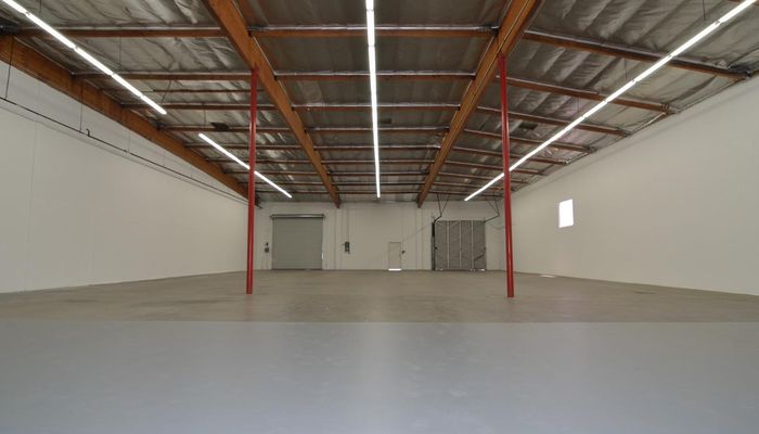 Warehouse Space for Rent at 13401-13431 Saticoy St North Hollywood, CA 91605 - #19
