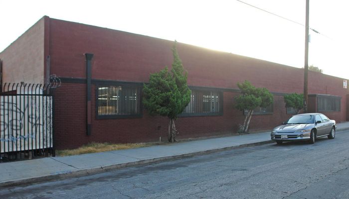 Warehouse Space for Sale at 3221 S Hill St Los Angeles, CA 90007 - #13