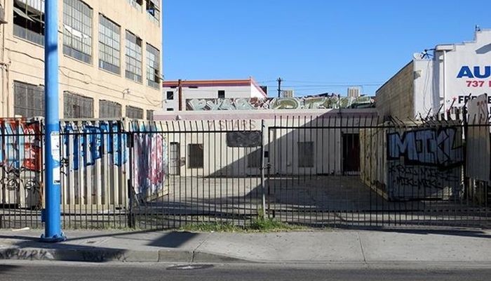 Warehouse Space for Rent at 721-725 E Washington Blvd Los Angeles, CA 90021 - #7