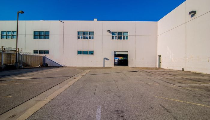 Warehouse Space for Sale at 2444 Porter St Los Angeles, CA 90021 - #90