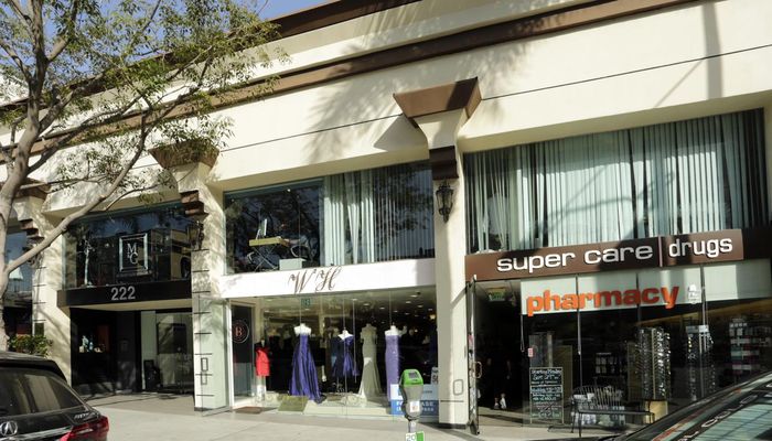 Office Space for Rent at 220-228 N Canon Dr Beverly Hills, CA 90210 - #7