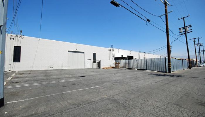 Warehouse Space for Rent at 6908-6922 Tujunga Ave North Hollywood, CA 91605 - #7