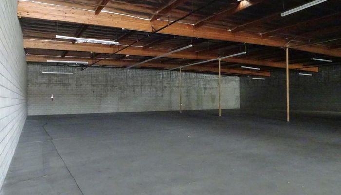 Warehouse Space for Rent at 6916-6918 Valjean Ave Van Nuys, CA 91406 - #4