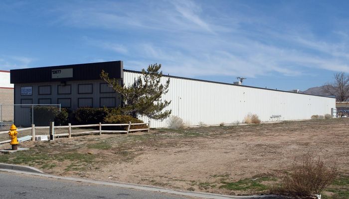 Warehouse Space for Rent at 13877 Pioneer Rd Apple Valley, CA 92307 - #4