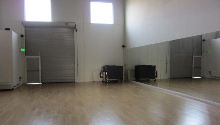 Warehouse Space for Rent at 28368 Constellation Rd Valencia, CA 91355 - #6