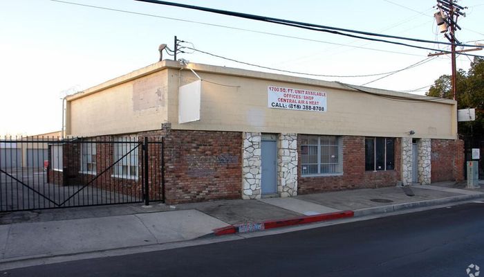 Warehouse Space for Rent at 15140-15180 Raymer St Van Nuys, CA 91405 - #2
