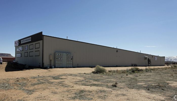 Warehouse Space for Rent at 22275 Powhattan Rd Apple Valley, CA 92308 - #4