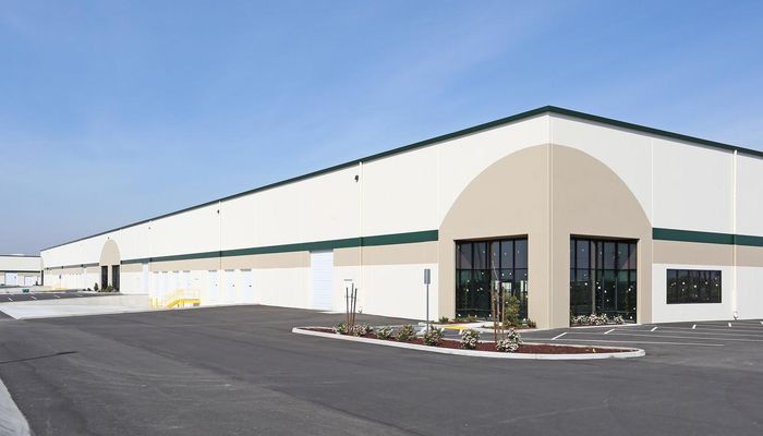 Warehouse Space for Rent at 4485 S Minnewawa Ave Fresno, CA 93725 - #7