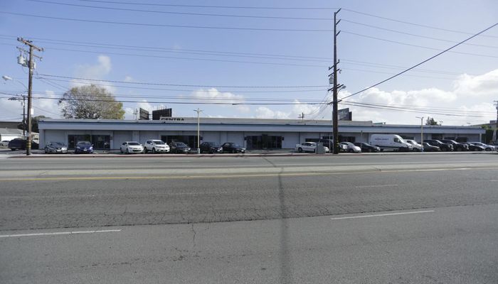 Warehouse Space for Rent at 10400-10422 S La Cienega Blvd Inglewood, CA 90304 - #4