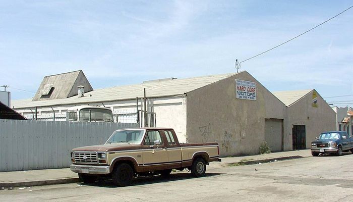 Warehouse Space for Rent at 711-715 Sanford Ave Wilmington, CA 90744 - #2