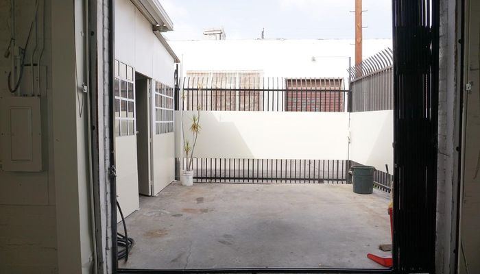 Warehouse Space for Rent at 2933 E 11th St Los Angeles, CA 90023 - #11