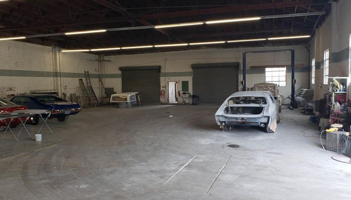 Warehouse Space for Rent at 5885 N Paramount Blvd Long Beach, CA 90805 - #5