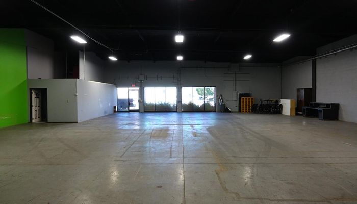 Warehouse Space for Rent at 8423-8431 Canoga Ave Canoga Park, CA 91304 - #56