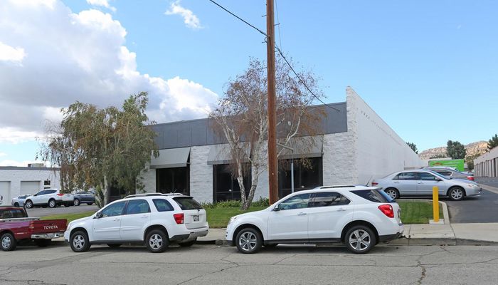 Warehouse Space for Rent at 9555 Owensmouth Ave Chatsworth, CA 91311 - #3