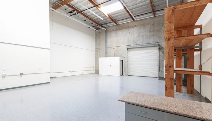Warehouse Space for Rent at 9540 Waples St San Diego, CA 92121 - #8