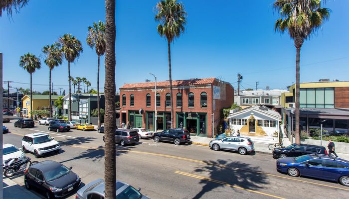 Office Space for Rent at 1632 Abbot Kinney Blvd Venice, CA 90291 - #17