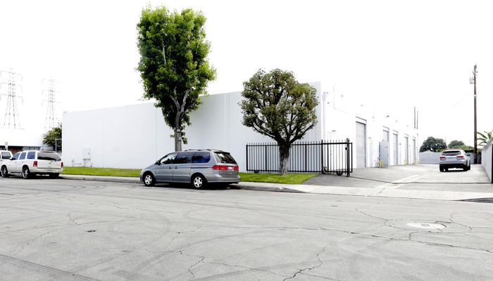 Warehouse Space for Rent at 16210-16218 Gundry Ave Paramount, CA 90723 - #5