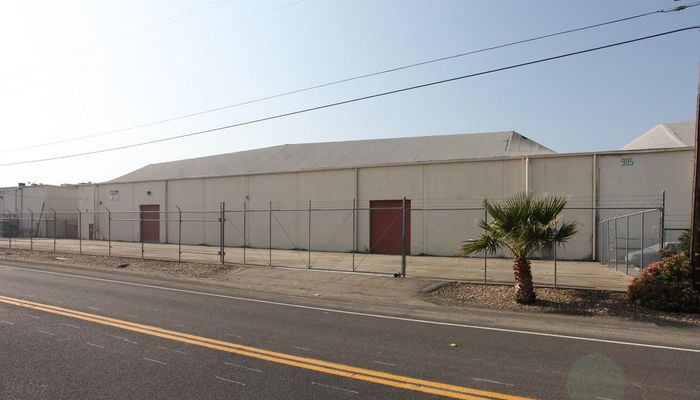 Warehouse Space for Rent at 901-907 Stokes Ave Stockton, CA 95215 - #1