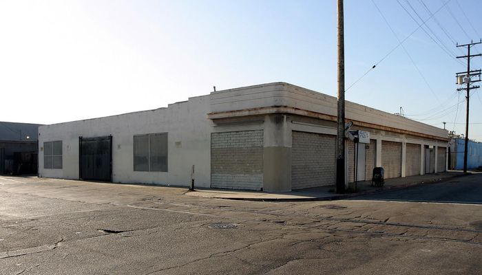 Warehouse Space for Rent at 1100-1110 Mateo St Los Angeles, CA 90021 - #15