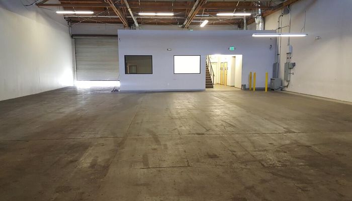 Warehouse Space for Rent at 2330-2340 E Olympic Blvd Los Angeles, CA 90021 - #6