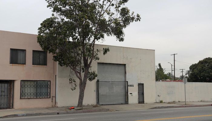 Warehouse Space for Rent at 4901-4905 W Jefferson Blvd Los Angeles, CA 90016 - #1