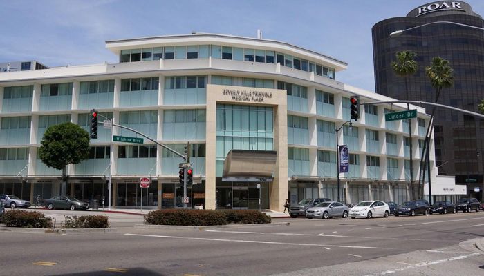 Office Space for Rent at 462 N Linden Dr Beverly Hills, CA 90212 - #2