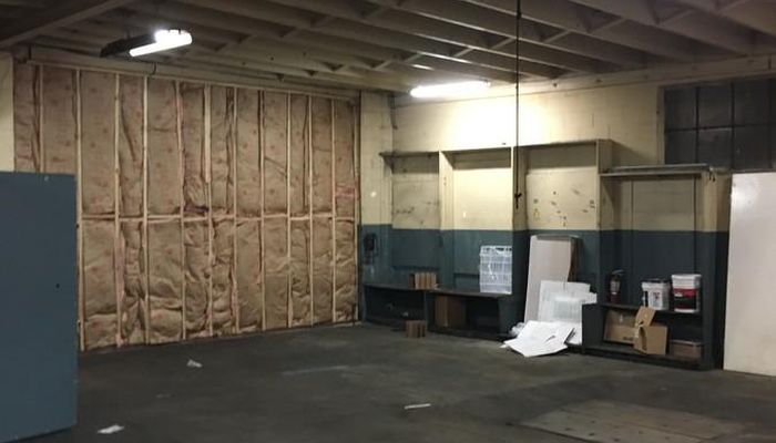 Warehouse Space for Rent at 818-828 E Manchester Ave Los Angeles, CA 90001 - #20