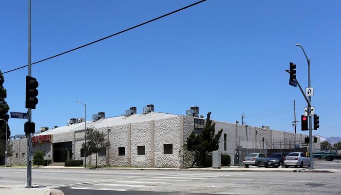 Warehouse Space for Rent at 10701-10703 Vanowen St North Hollywood, CA 91605 - #1