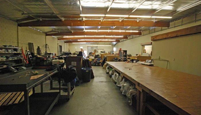 Warehouse Space for Rent at 6908-6922 Tujunga Ave North Hollywood, CA 91605 - #17