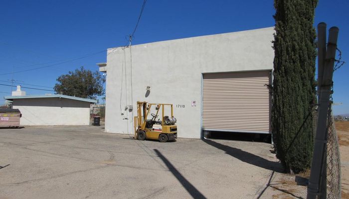 Warehouse Space for Sale at 17110 Live Oak St Hesperia, CA 92345 - #5