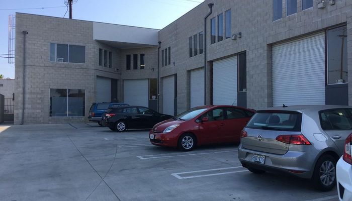 Warehouse Space for Rent at 4700 W Jefferson Blvd Los Angeles, CA 90016 - #9