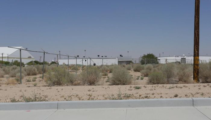 Warehouse Space for Rent at 17182 Nevada Ave Victorville, CA 92394 - #11