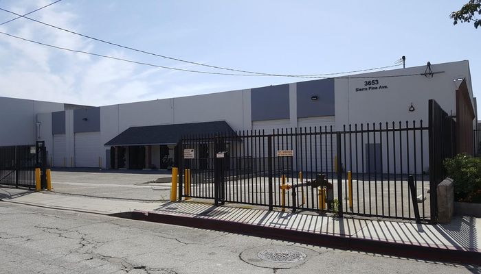 Warehouse Space for Rent at 3651-3653 Sierra Pine Ave Vernon, CA 90058 - #4