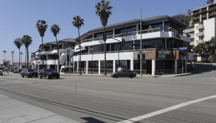 Office Space for Rent at 17383 Pacific Coast Hwy Pacific Palisades, CA 90272 - #20