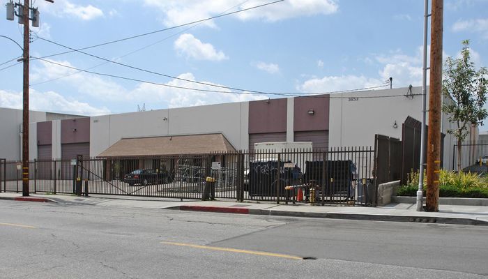 Warehouse Space for Rent at 3651-3653 Sierra Pine Ave Vernon, CA 90058 - #2