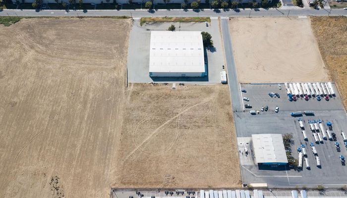Warehouse Space for Sale at 2365 S Lilac Ave Bloomington, CA 92316 - #1