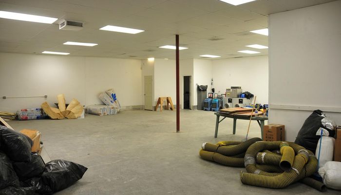 Warehouse Space for Rent at 9525 Cozycroft Ave Chatsworth, CA 91311 - #3