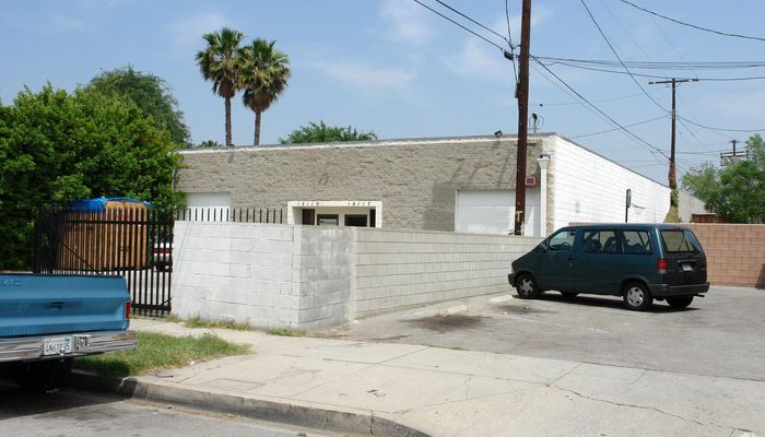 Warehouse Space for Rent at 16115-16117 Wyandotte St Van Nuys, CA 91406 - #2