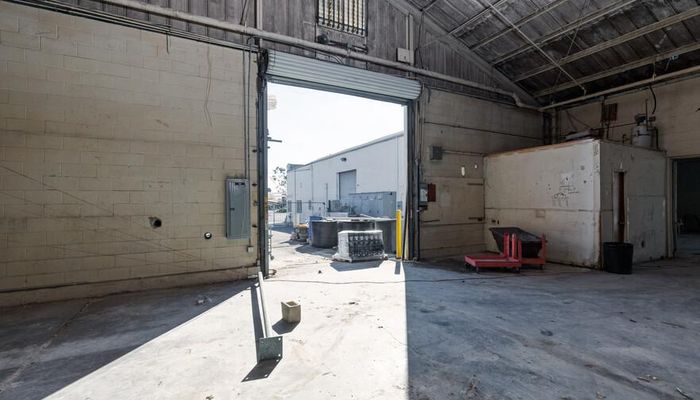 Warehouse Space for Rent at 622-626 N La Brea Ave Inglewood, CA 90302 - #1