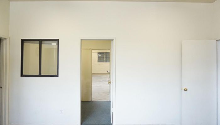 Warehouse Space for Rent at 2933 E 11th St Los Angeles, CA 90023 - #25