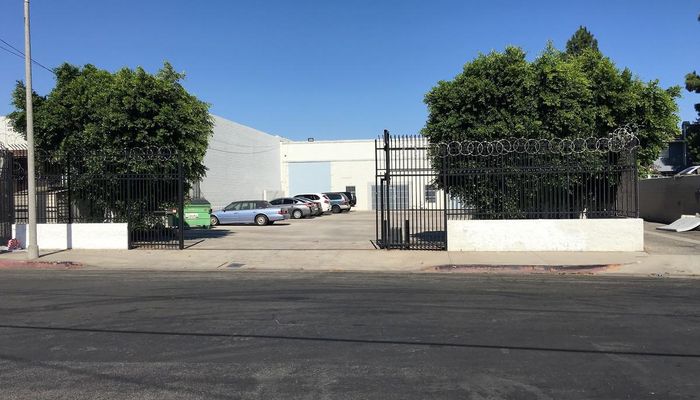 Warehouse Space for Rent at 7636 Burnet Ave Van Nuys, CA 91405 - #5