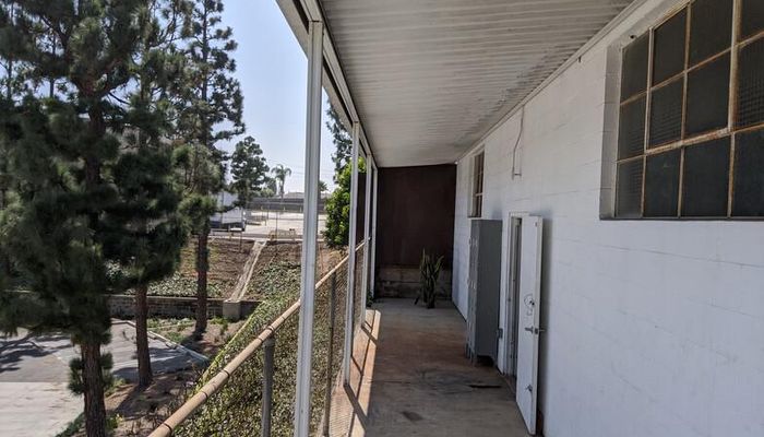 Warehouse Space for Rent at 936 W Hyde Park Blvd Inglewood, CA 90302 - #1