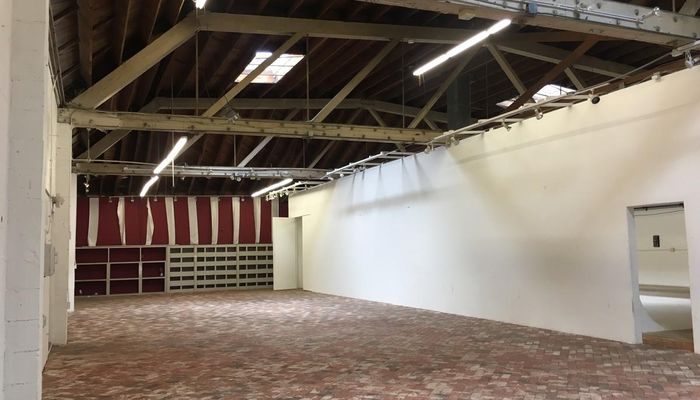 Warehouse Space for Rent at 7050 Deering Ave Canoga Park, CA 91303 - #1