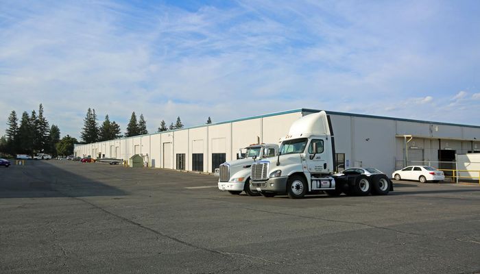Warehouse Space for Rent at 901-911 N Market Blvd Sacramento, CA 95834 - #8