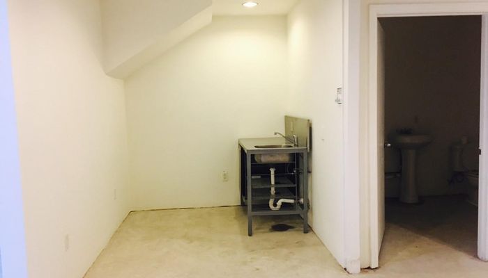 Warehouse Space for Rent at 4300 W Jefferson Blvd Los Angeles, CA 90016 - #13