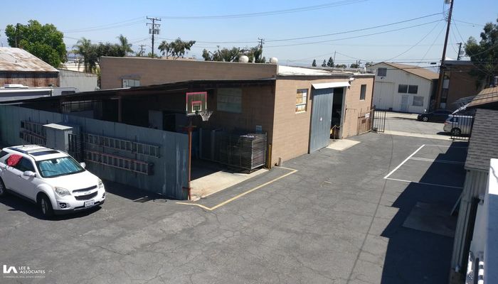Warehouse Space for Rent at 2705-2721 Saint Louis Ave Signal Hill, CA 90755 - #13